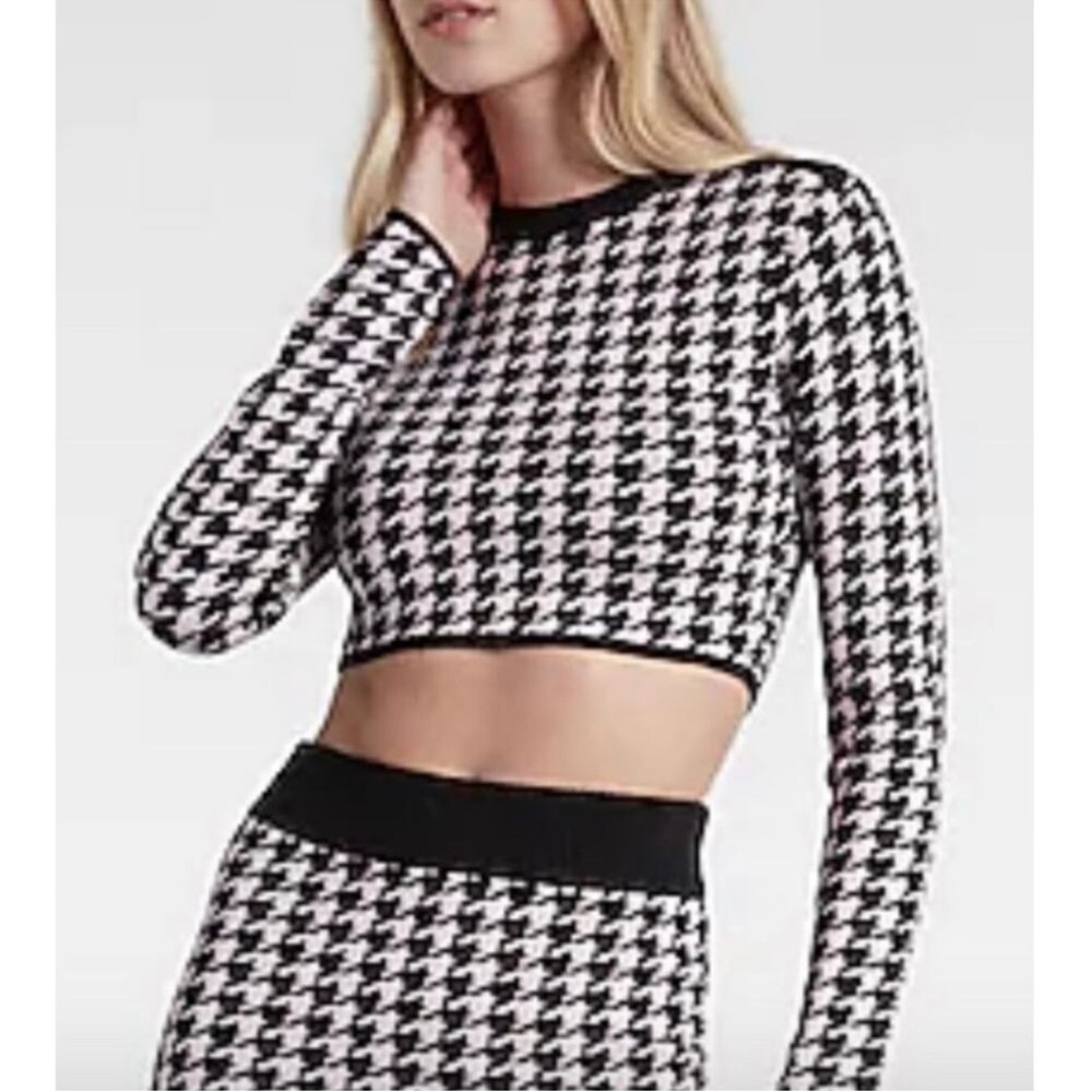 Express Houndstooth Crop Top